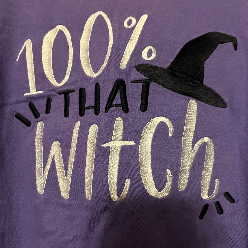 Women’s Large Halloween Shirt “100% That Witch”